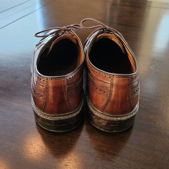 Allen Edmonds Macneil Wingtips Size 10E In Brown main image 4